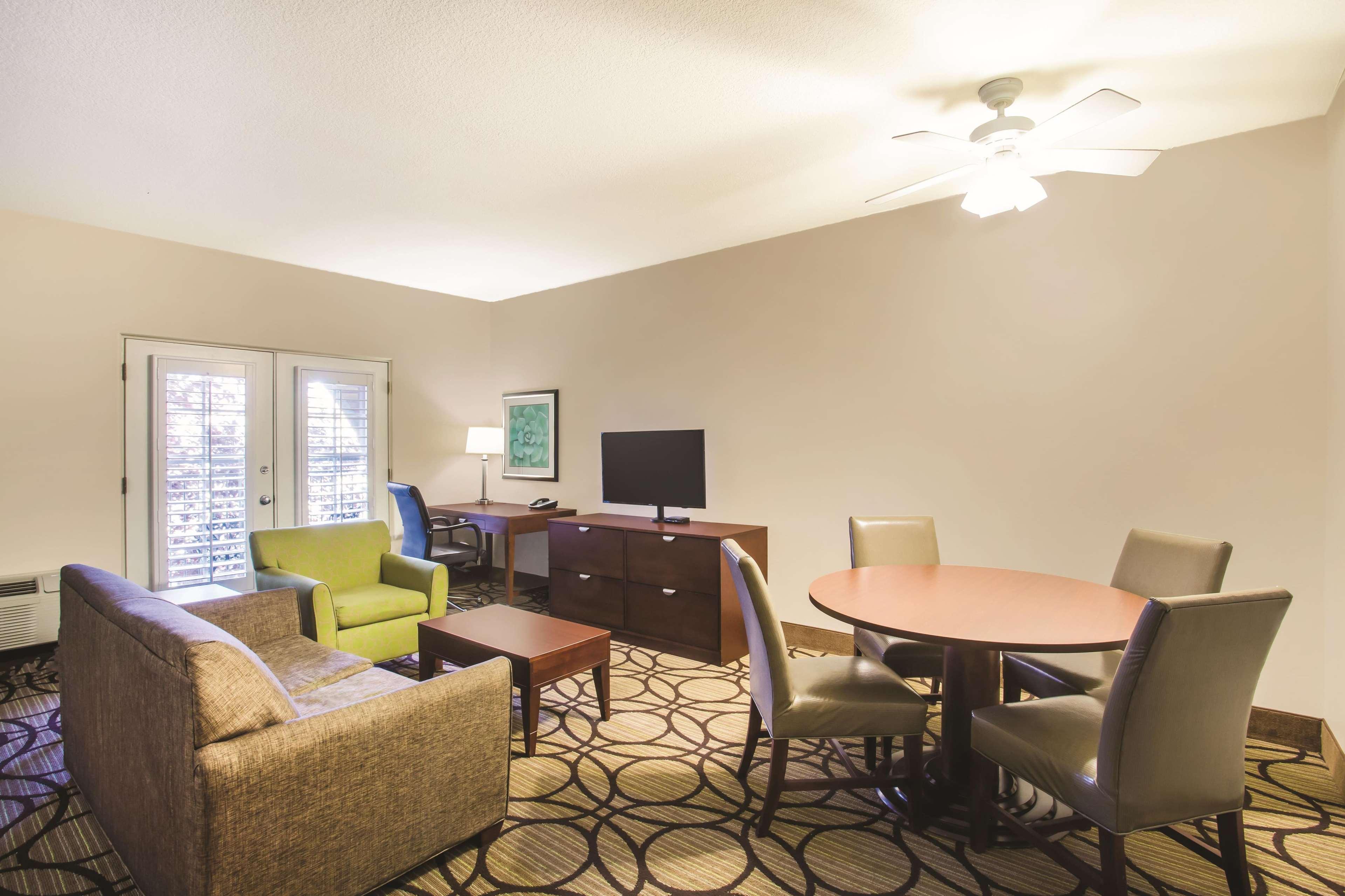 La Quinta By Wyndham Conference Center Prescott Hotel Exterior photo